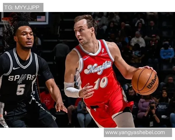 1月9日马刺对阵尼克斯精彩回顾双方球星表现引发球迷热议