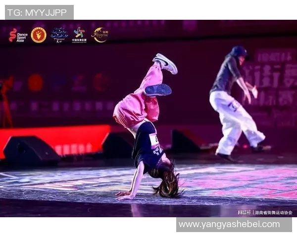 深圳街舞队的反击之路：荣誉与挑战交织的精彩瞬间